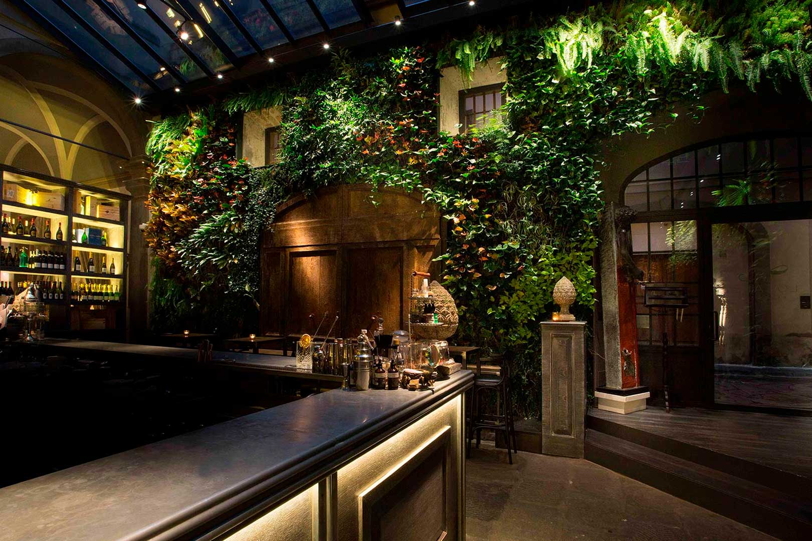 Best Cocktail Bars in Florence: 2026 Guide