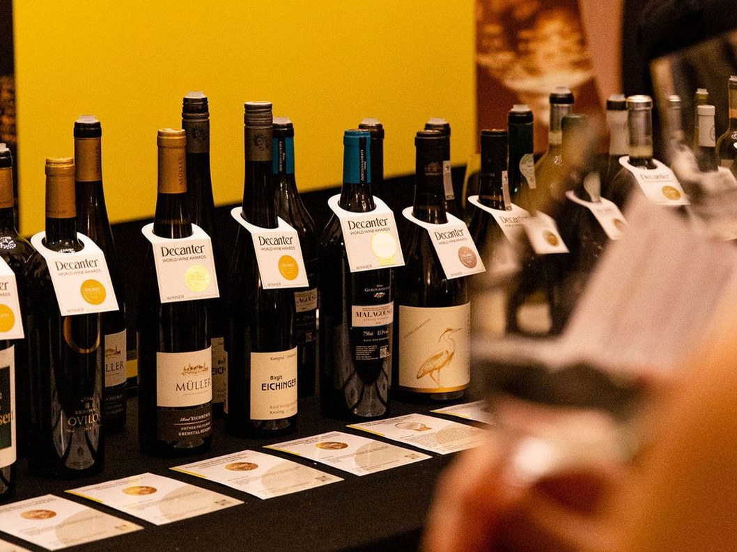 The Decanter World Wine Awards Winners' Table showcases 95+ point medal-winning wines at Decanter Fine Wine Encounter London.