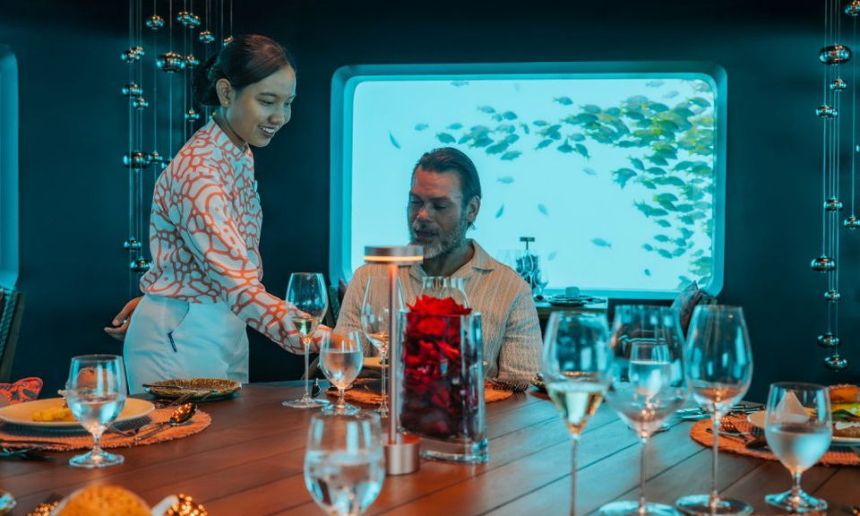 BUBBLE Underwater Restaurant offers a unique dining experience surrounded by the vibrant marine life of Meyyafushi Maldives.