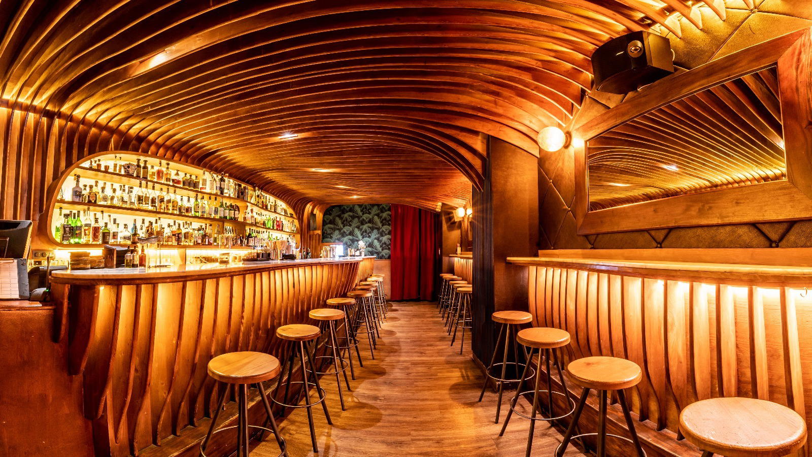 The Speakeasy Hidden Behind the Fridge: A Review of Paradiso (Barcelona’s Most Famous Bar)