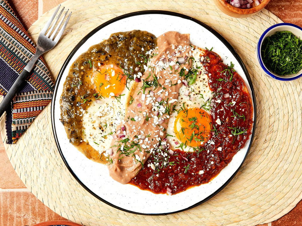 Huevos divorciados, the classic Mexican breakfast dish that anchors the menu at Ana Castro's Casimiro.
