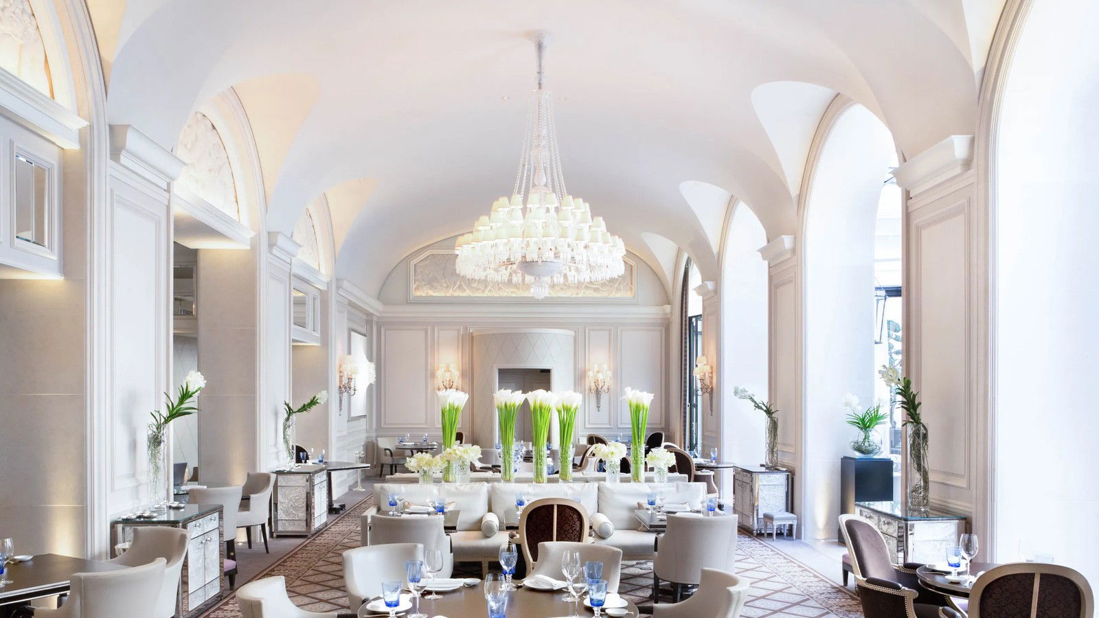 Amex FHR Paris Hotels: Booking Guide and Perk Value