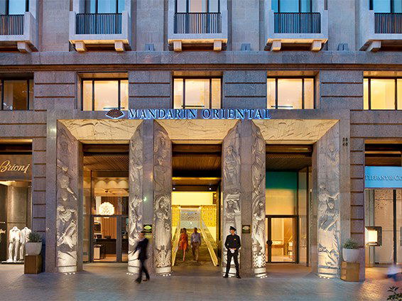 Mandarin Oriental Barcelona: A luxury hotel entrance, a key booking channel for Disfrutar.