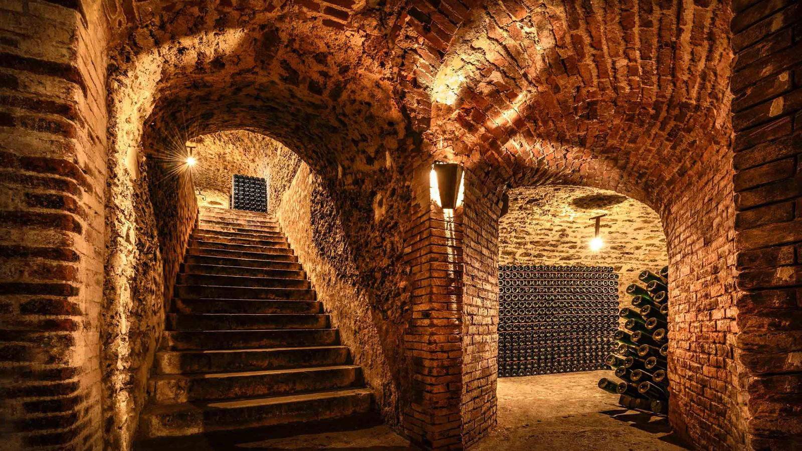 How to Visit Salon Champagne in 2026 (and What It's Actually Like)