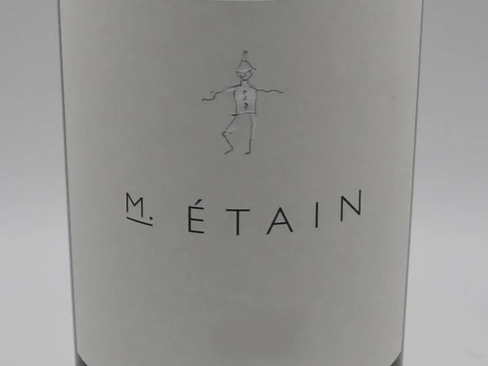 M. ÉTAIN: Scarecrow's second wine, offering a practical entry point for collectors.