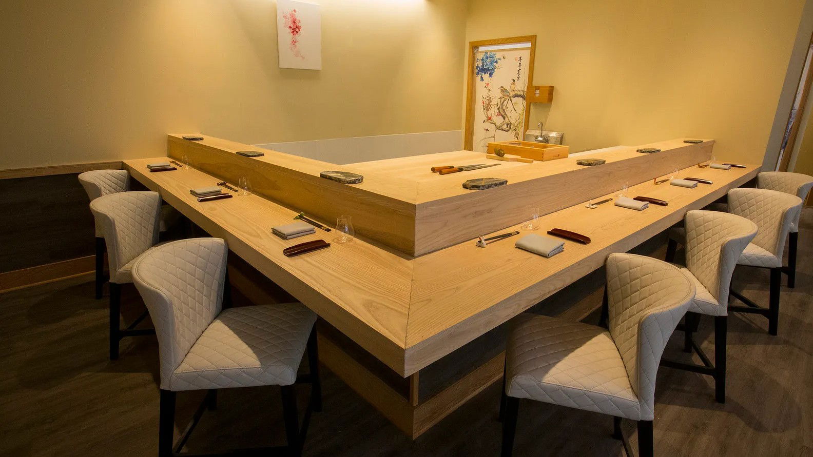 Hotel Concierge Restaurant Reservations: What Works