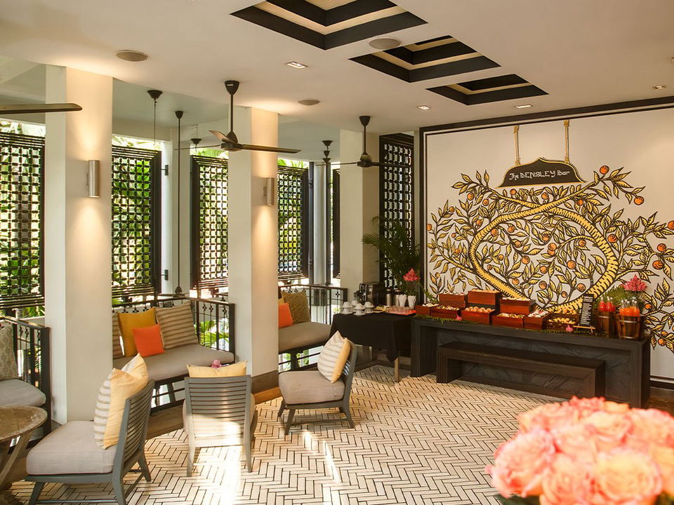 Shinta Mani Angkor, Siem Reap, Bensley's Boutique with a Social Mission's elegant lounge and bar.