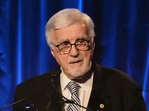 Nat Myers speaks at the TJ Martell Foundation event, supporting cancer research.