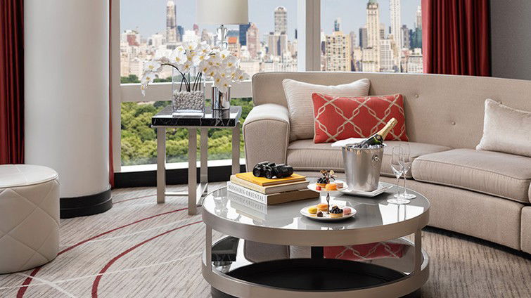 NYC Central Park hotels offer stunning views, luxury amenities, and a perfect setting for relaxation.