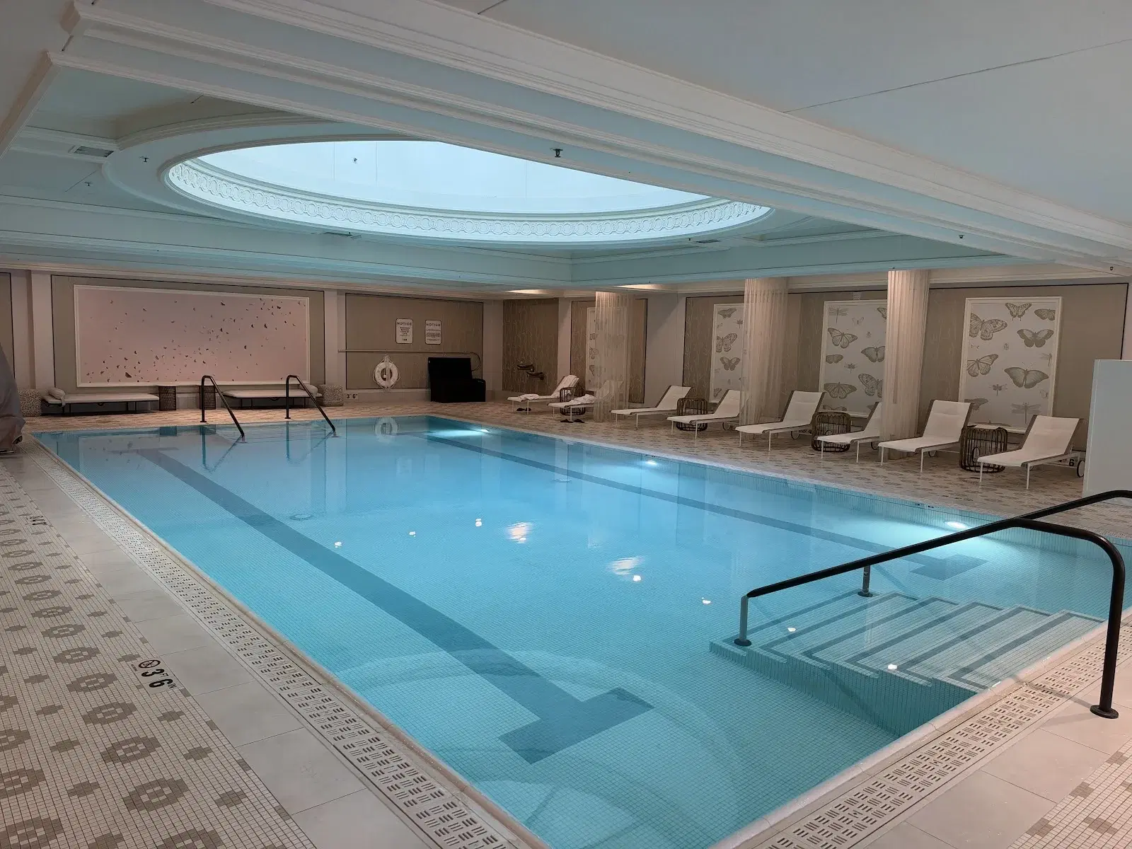 Cover image for guide: Four Seasons Hotel Chicago Review: Suite & Standout Spa
