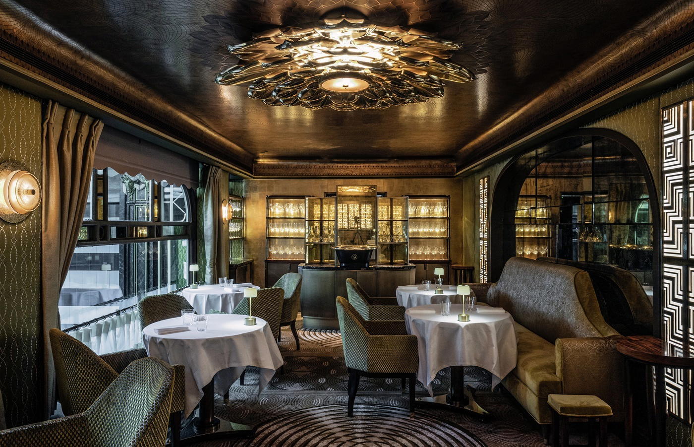 Restaurant Gordon Ramsay Review 2026: Menus and Tips