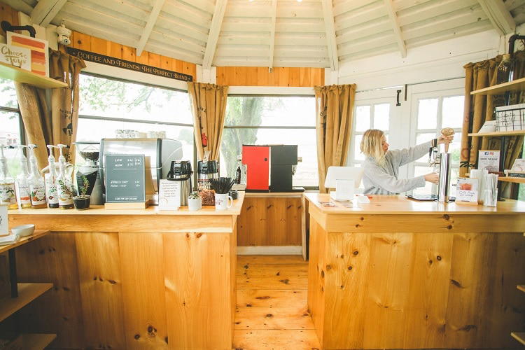 Cover image for guide: Twin Valley Coffee Elverson Builds With Nine Containers
