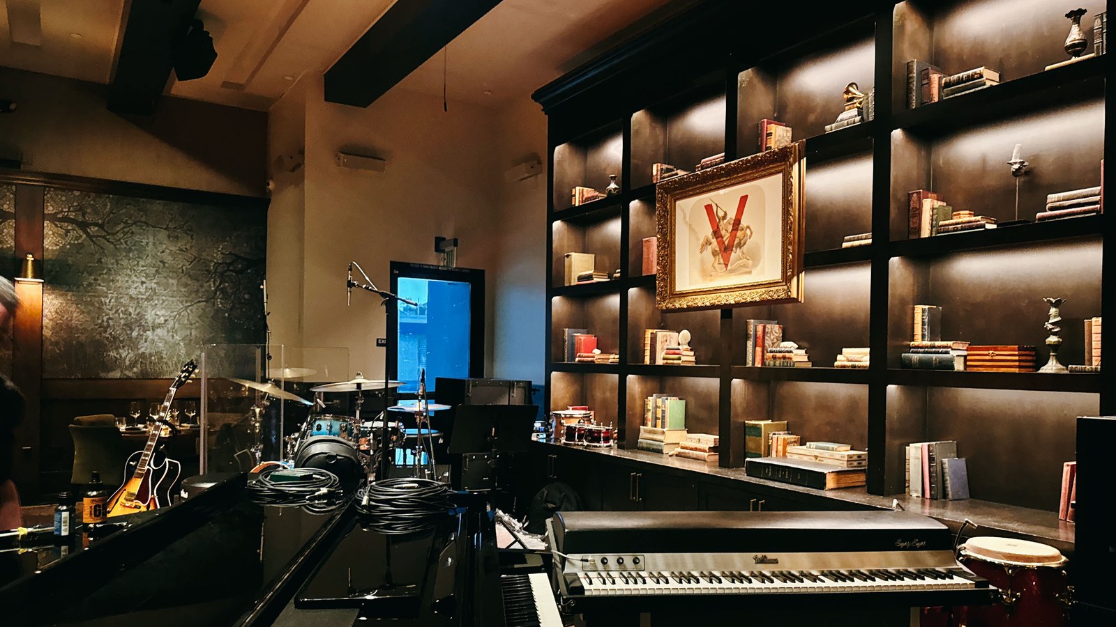 Inside Verse — instruments and the V frame