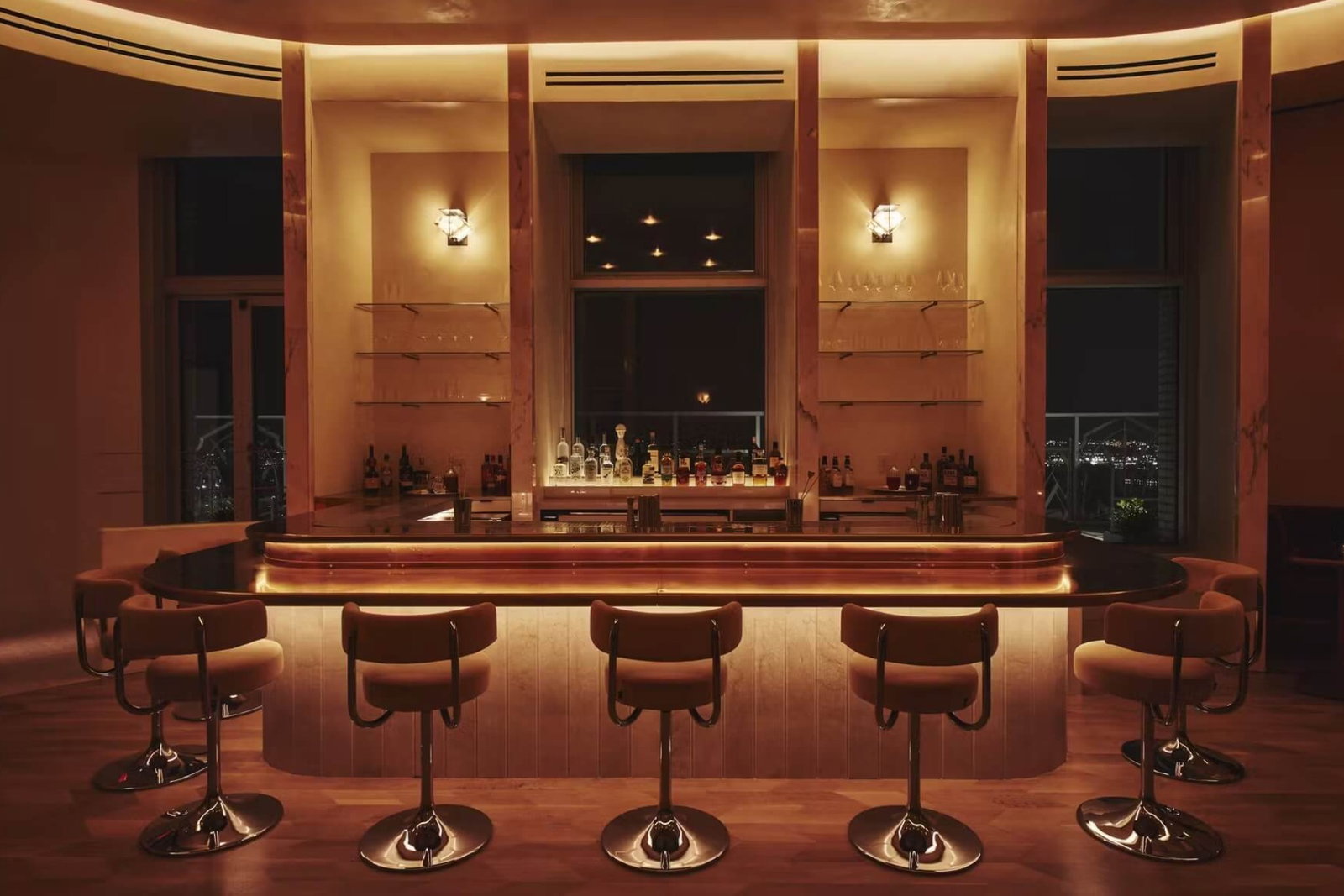 The bar at Overstory
