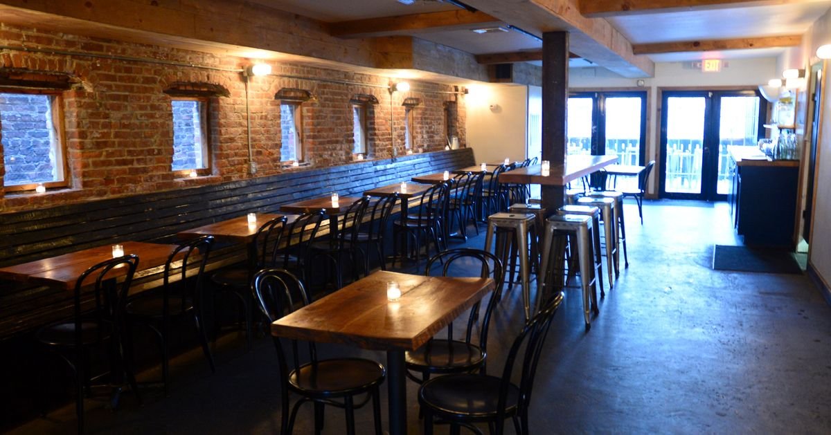 Lavender Lake, Bar in New York City