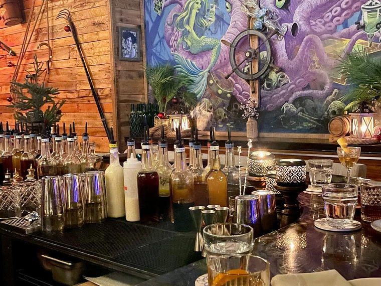 Captain Gregory's, Alexandria, United States