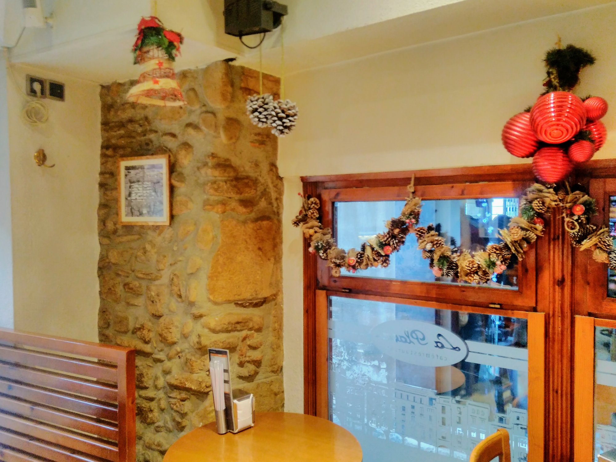 La Plaça bar in Folgueroles