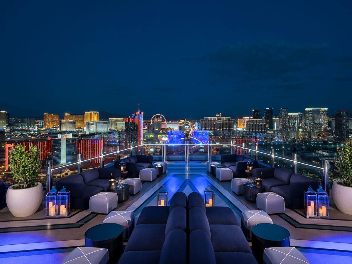 Ghostbar, Bar in Paradise