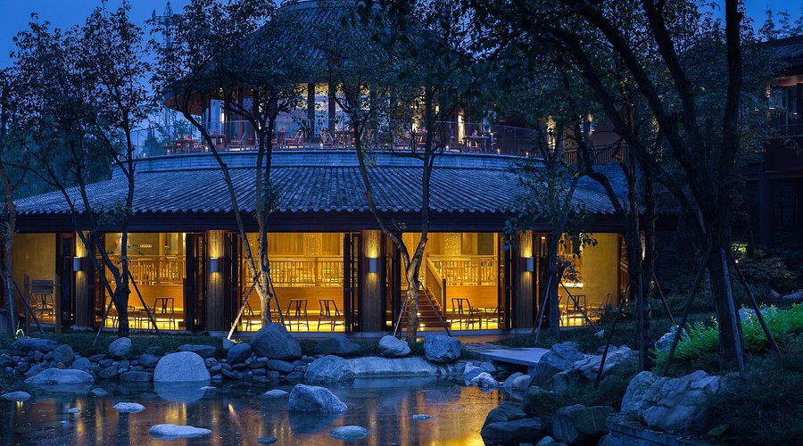 Moon Bar bar in Dujiangyan