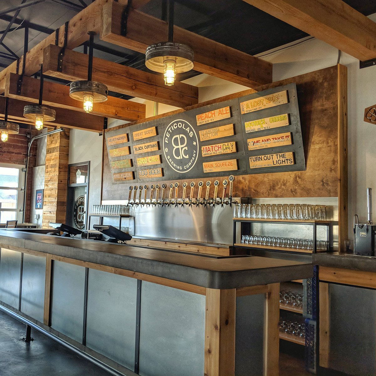 Peticolas Brewing Company Taproom, Bar in Dallas