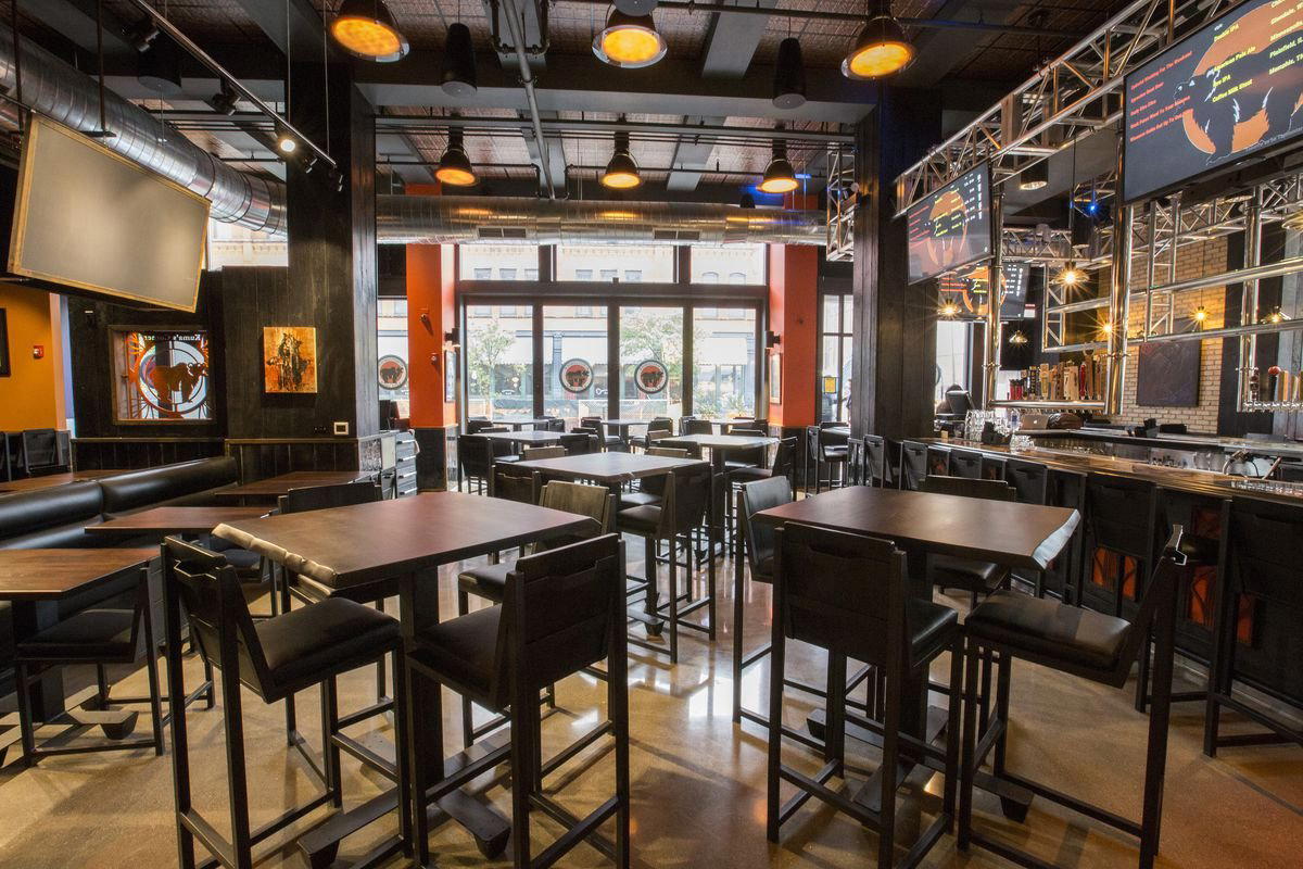 Kuma's Corner bar in Chicago, United States