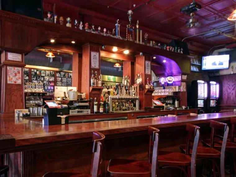 Hawk's Bar & Grill, Madison, United States