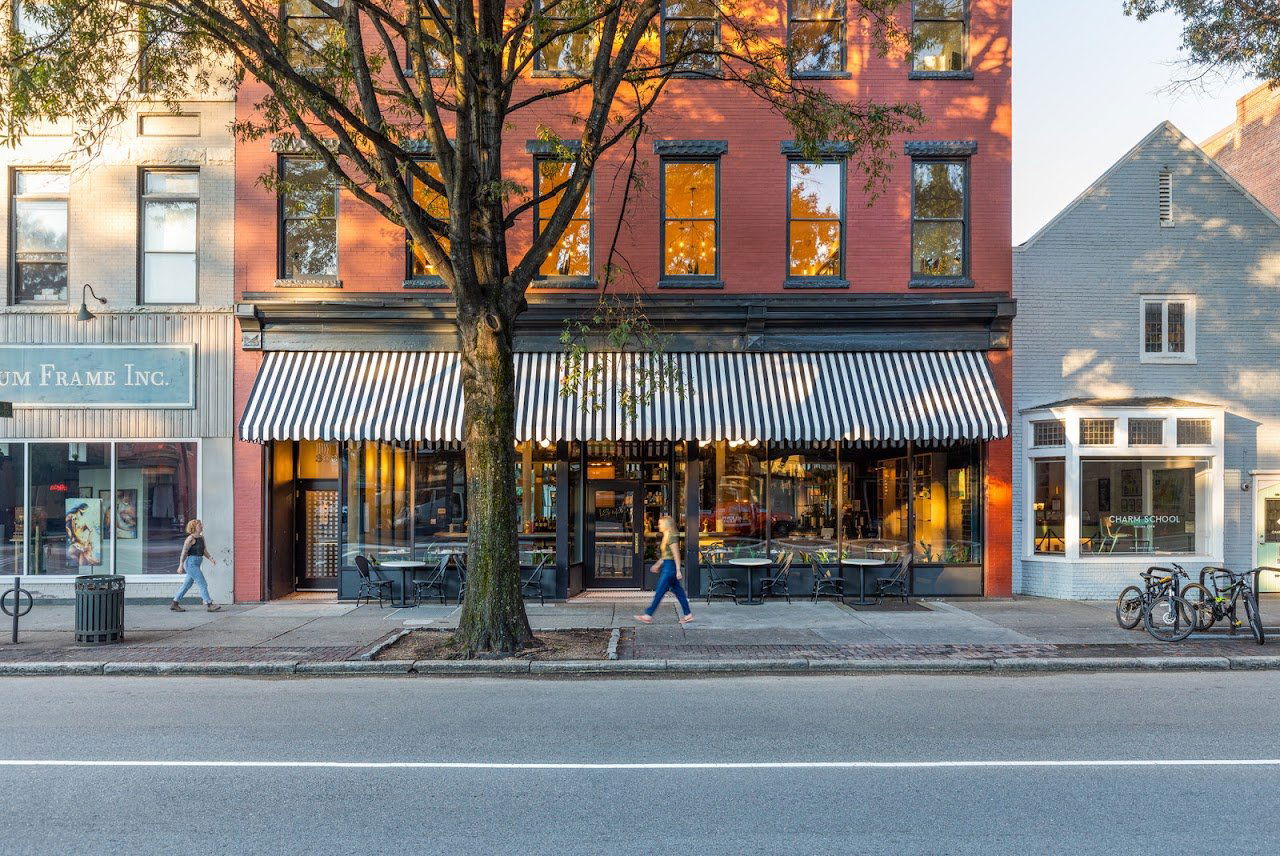 3200 Rockbridge St, Bar in Richmond