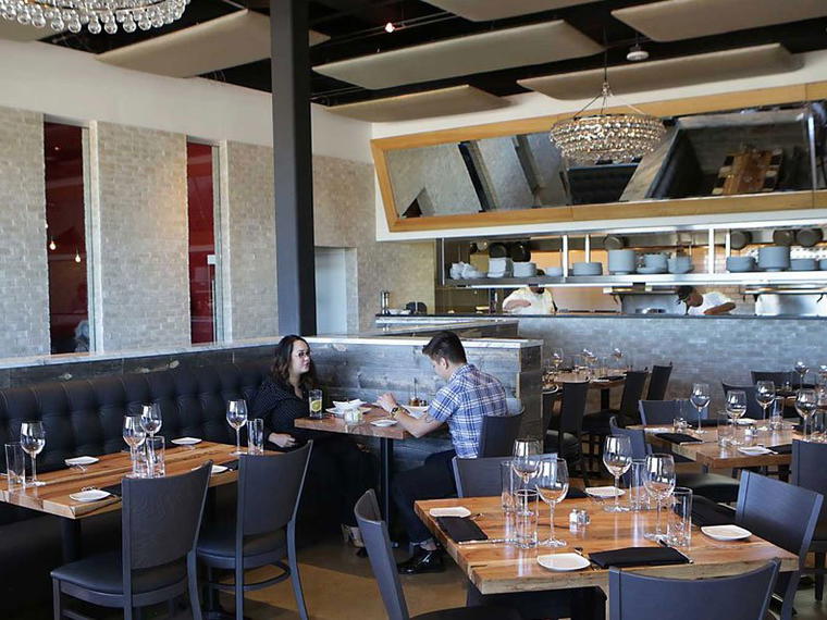 SILO Terrace Oyster Bar, San Antonio, United States