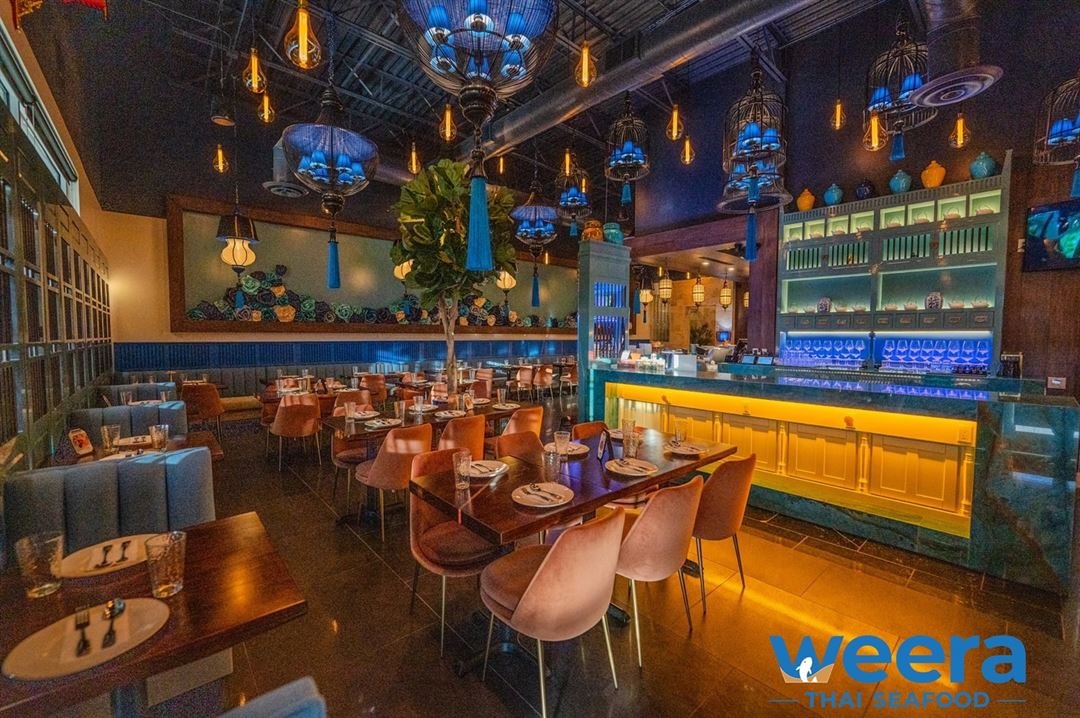 Weera Thai Food - Town square, Bar in Enterprise