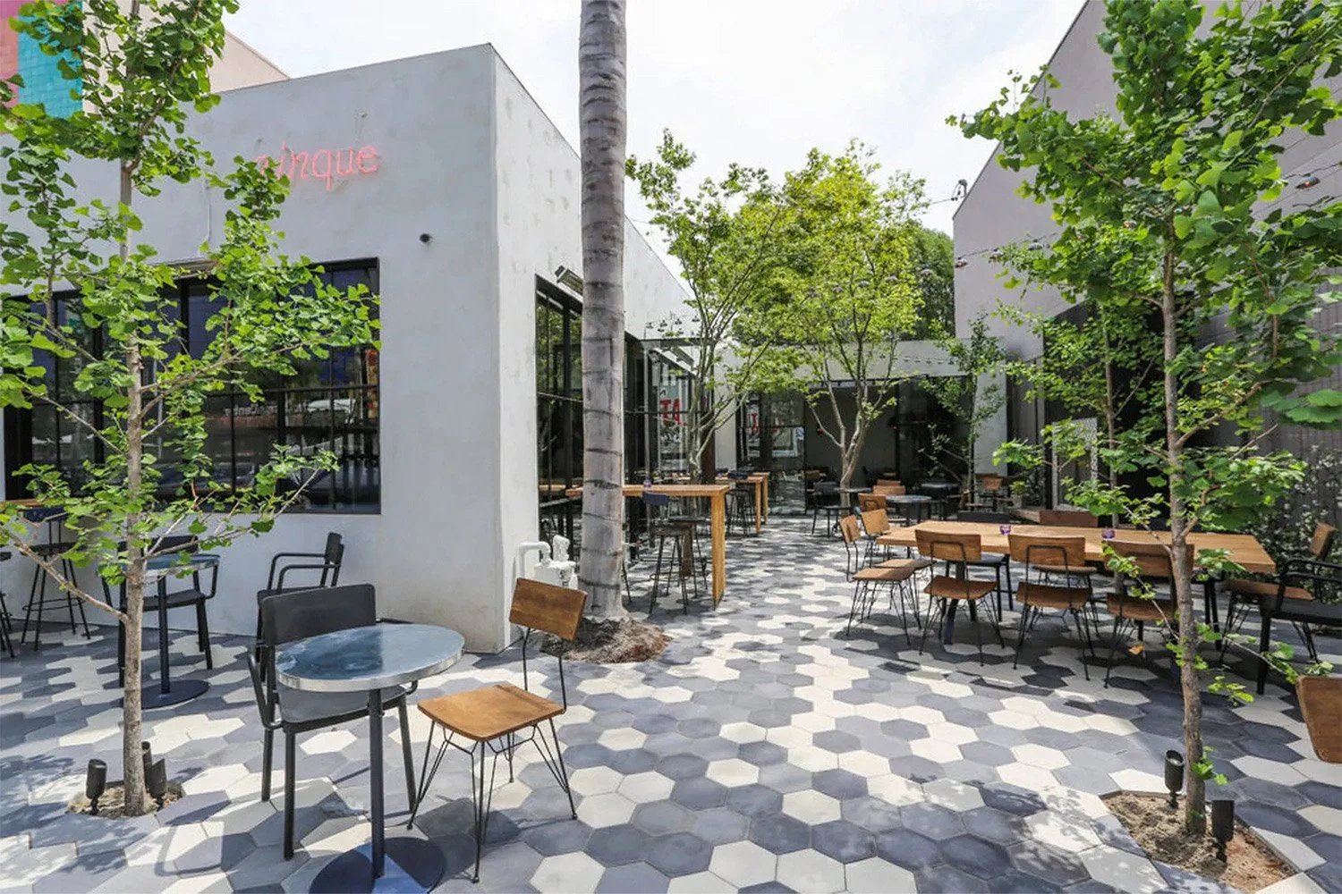 Zinqué, West Hollywood, United States