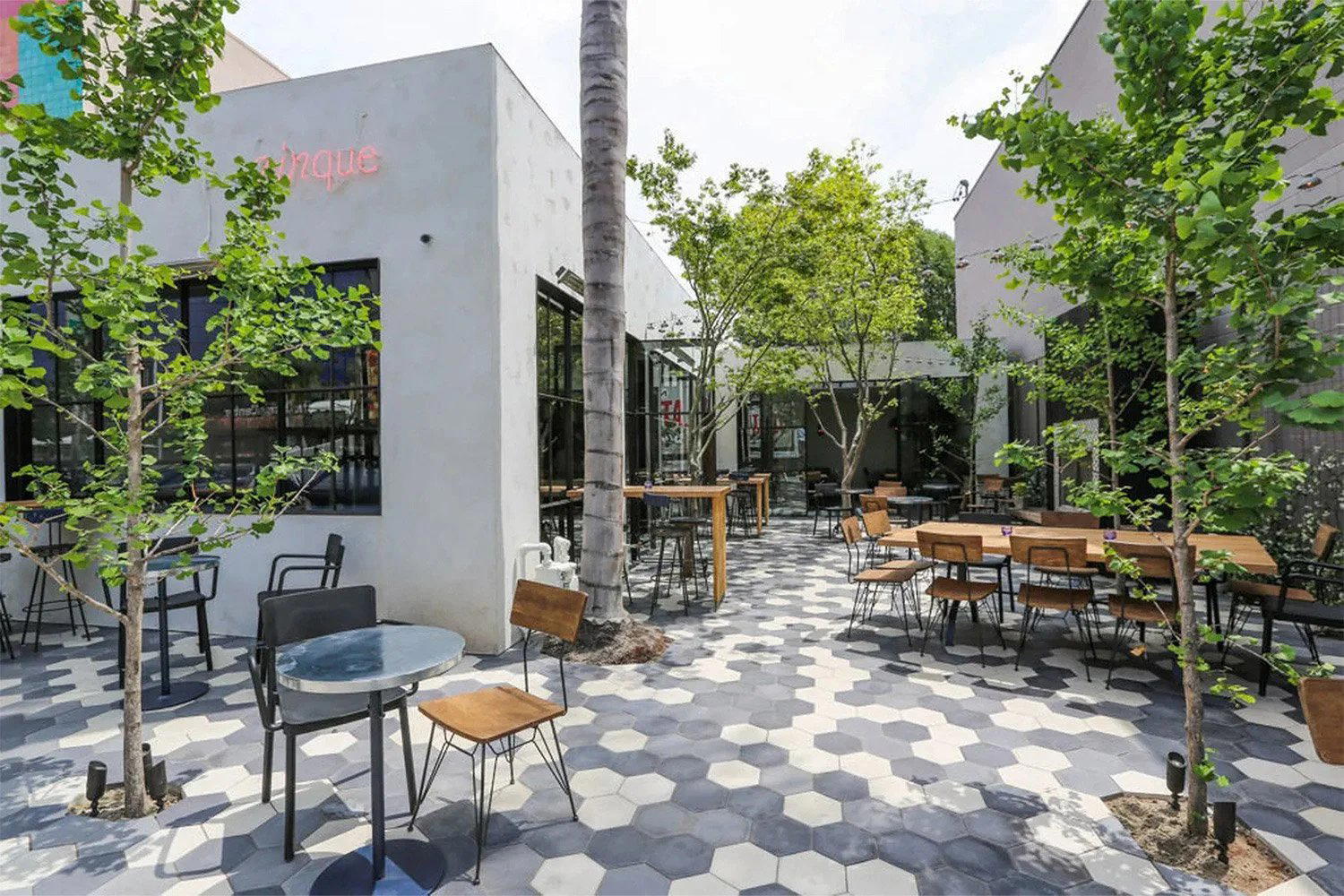 Zinqué bar in West Hollywood, United States