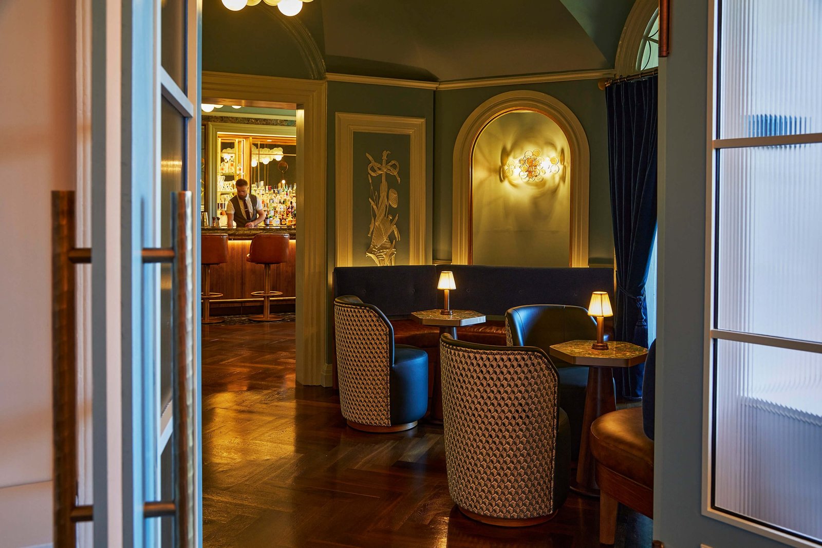 Octagon Bar