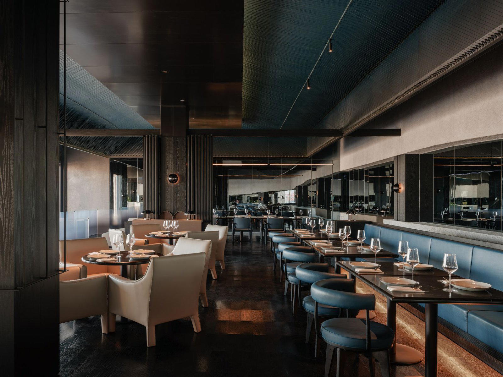 Shijiu Gastro Lounge bar in Hangzhou