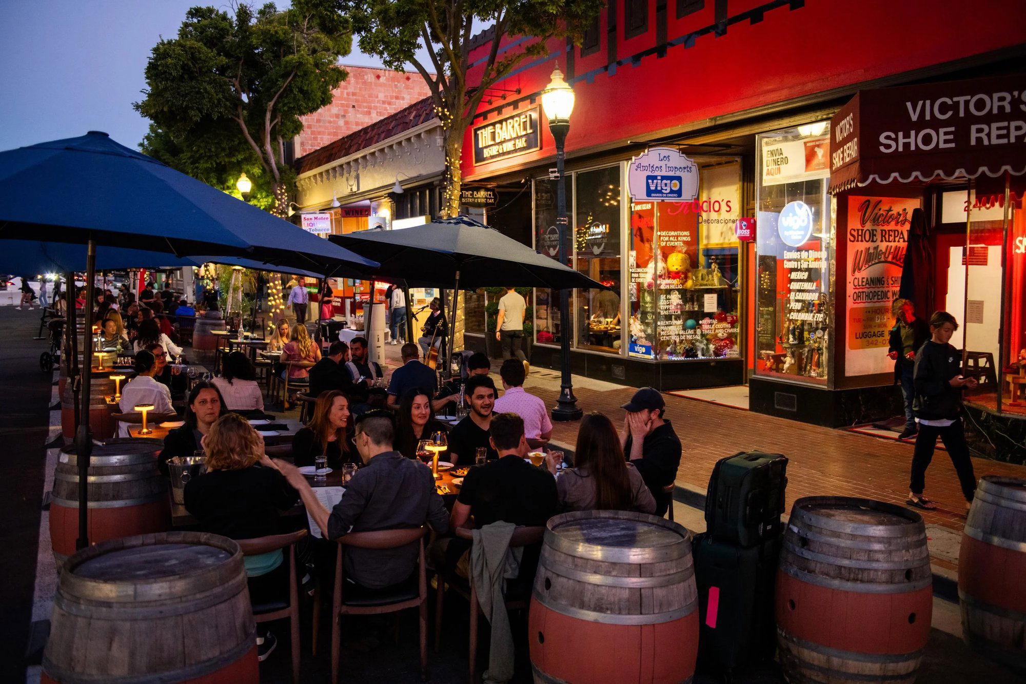 The Barrel Bistro & Wine Bar, Bar in San Mateo