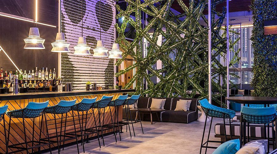 St. Trop, Bar in Dubai