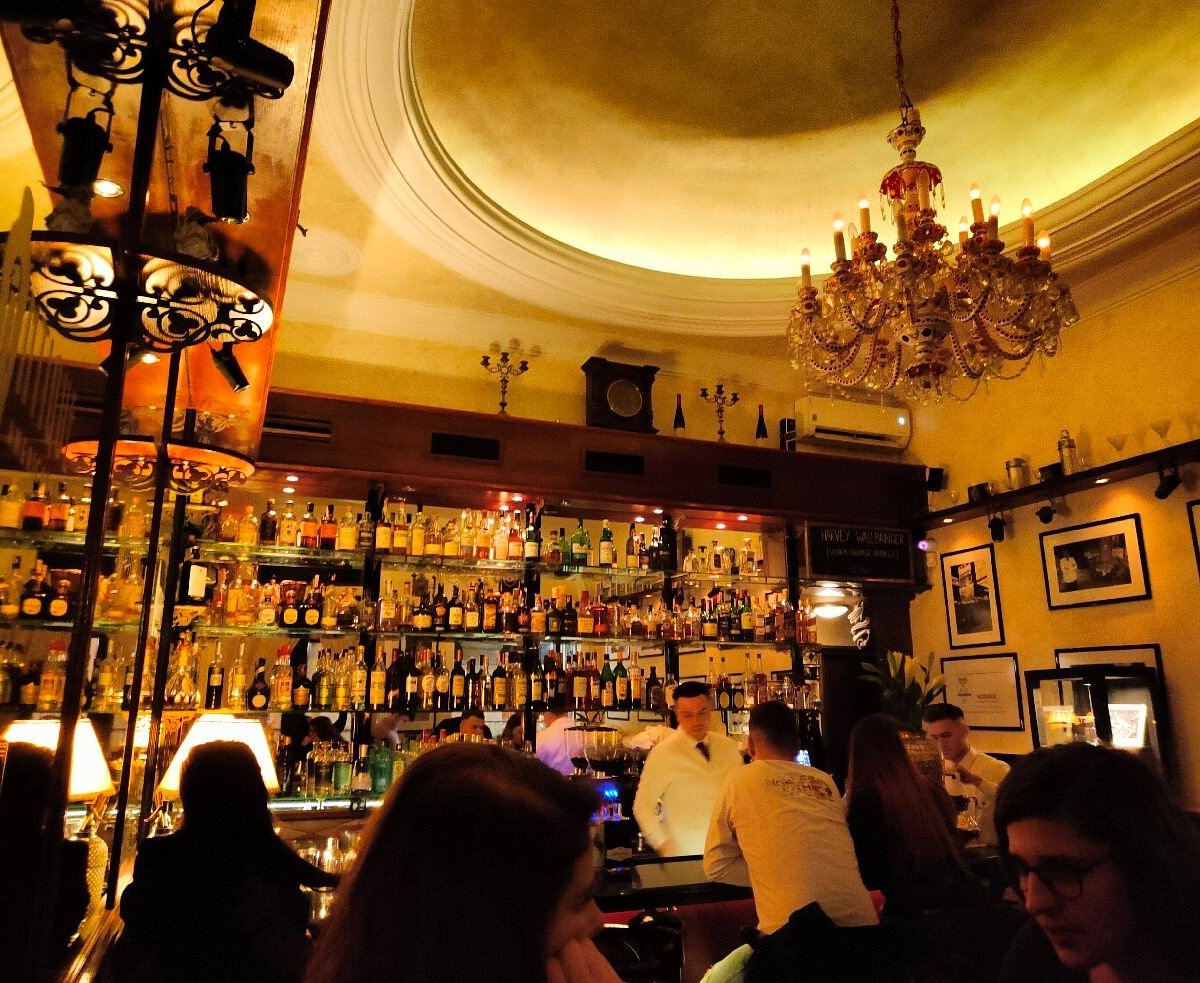 Antique American Bar