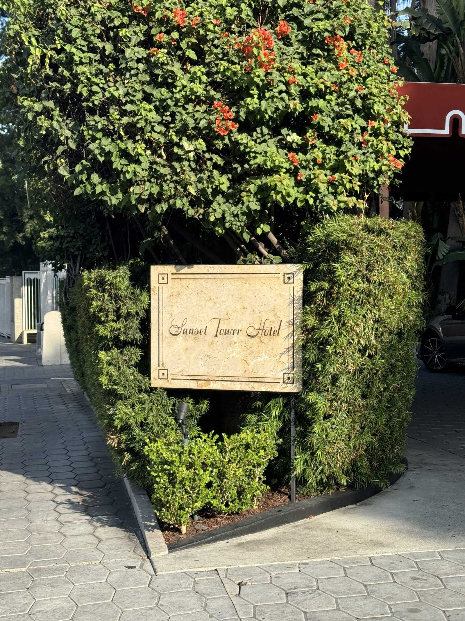 Fresh on Sunset, Bar in West Hollywood