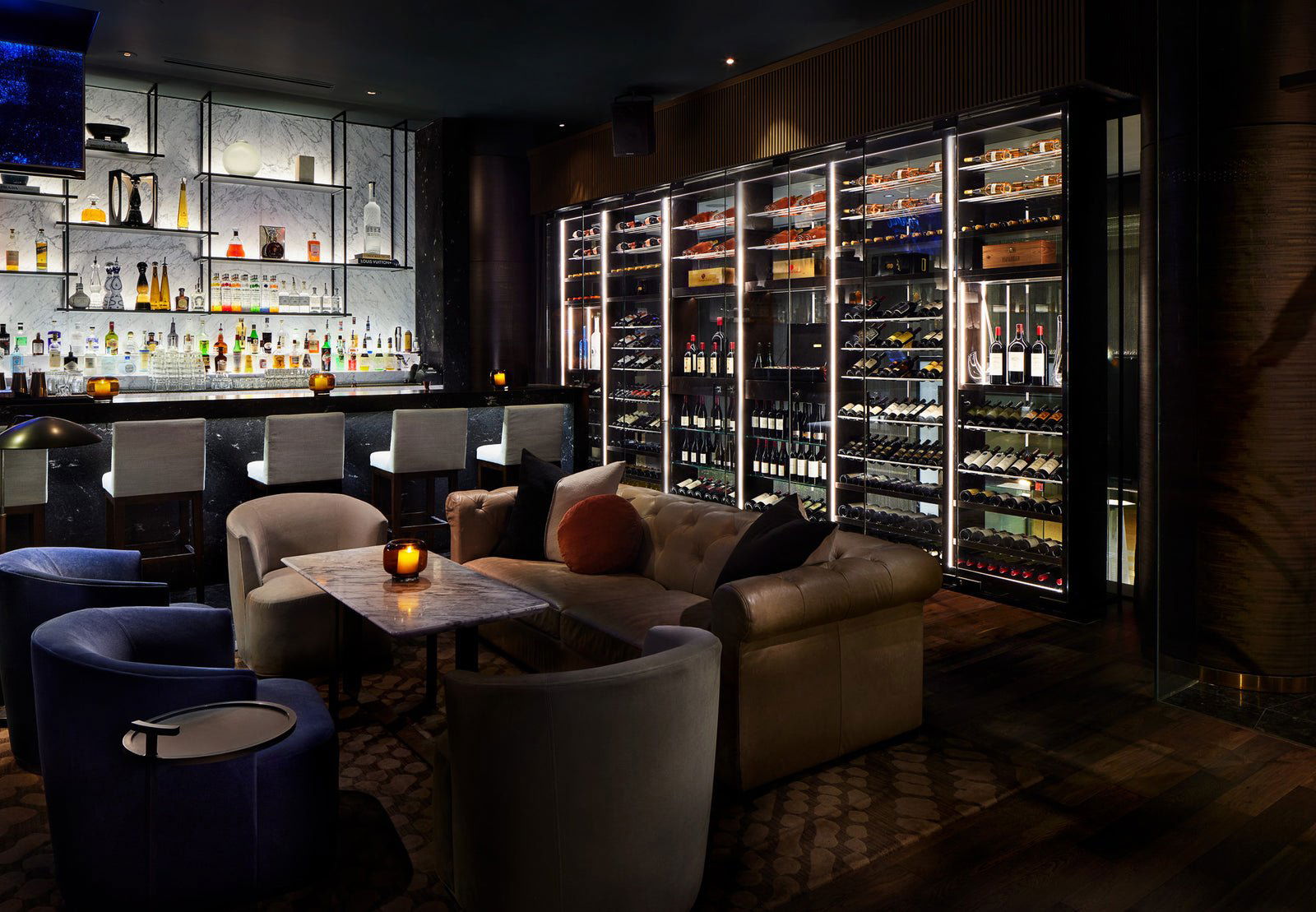 Karma Lounge, Bar in Vancouver