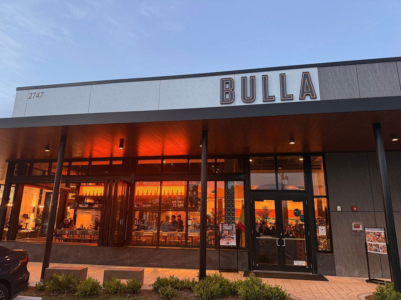 Bulla Gastrobar Aventura, Bar in Aventura