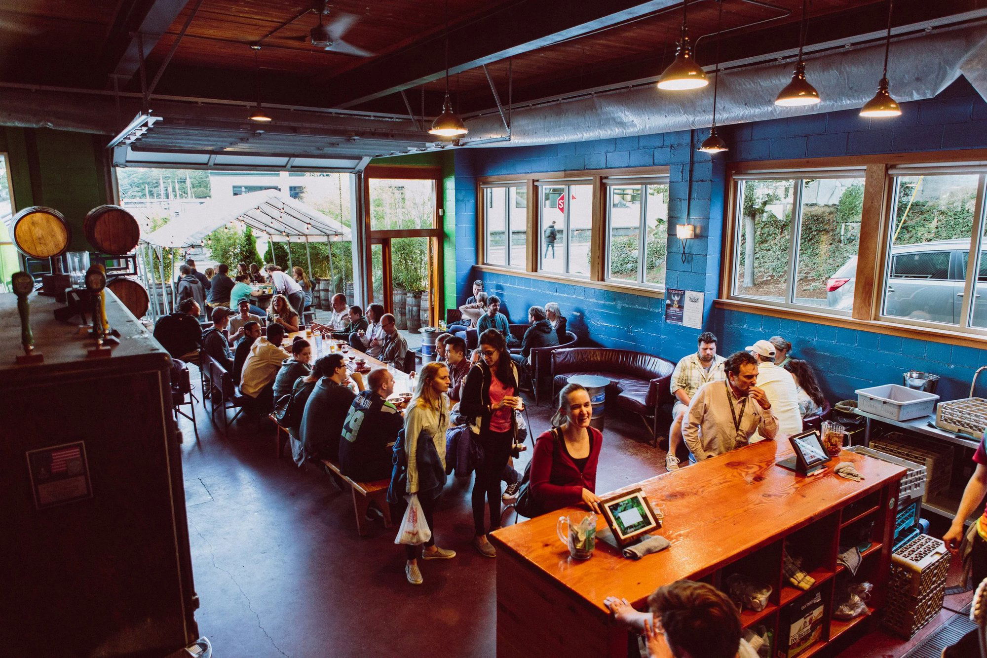 Fremont Brewing's Urban Beer Garden, Bar in Seattle
