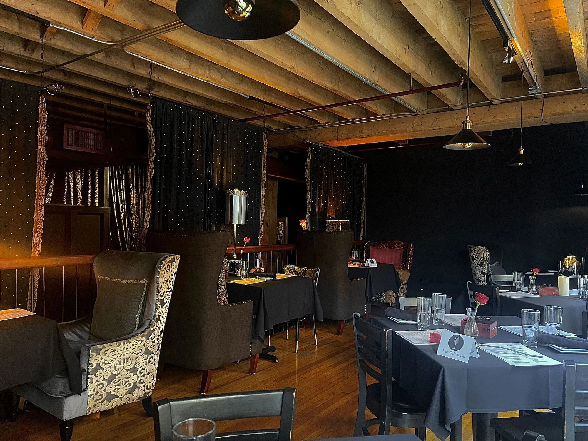Over The Moon Cafe, Bar in Tacoma