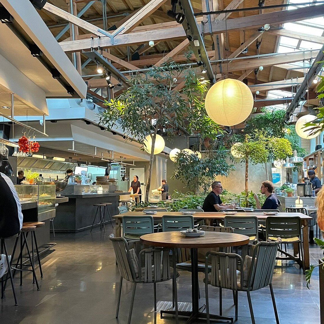 Cuines Santa Caterina, Bar in Barcelona
