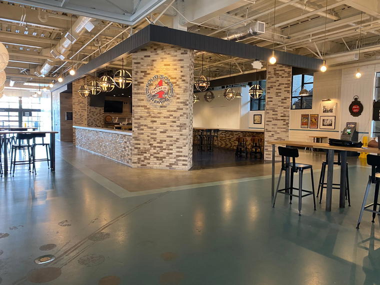 Four Sons Brewing, Huntington Beach, United States