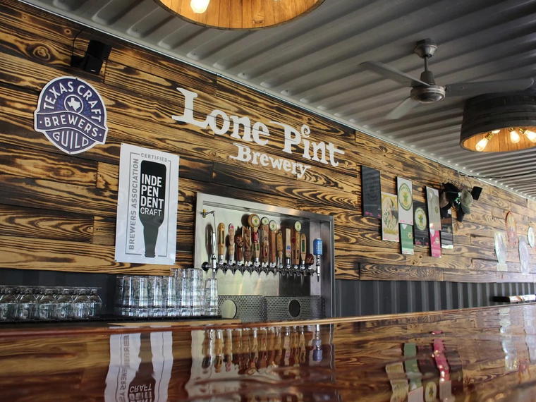 Lone Pint Brewery, Magnolia, United States