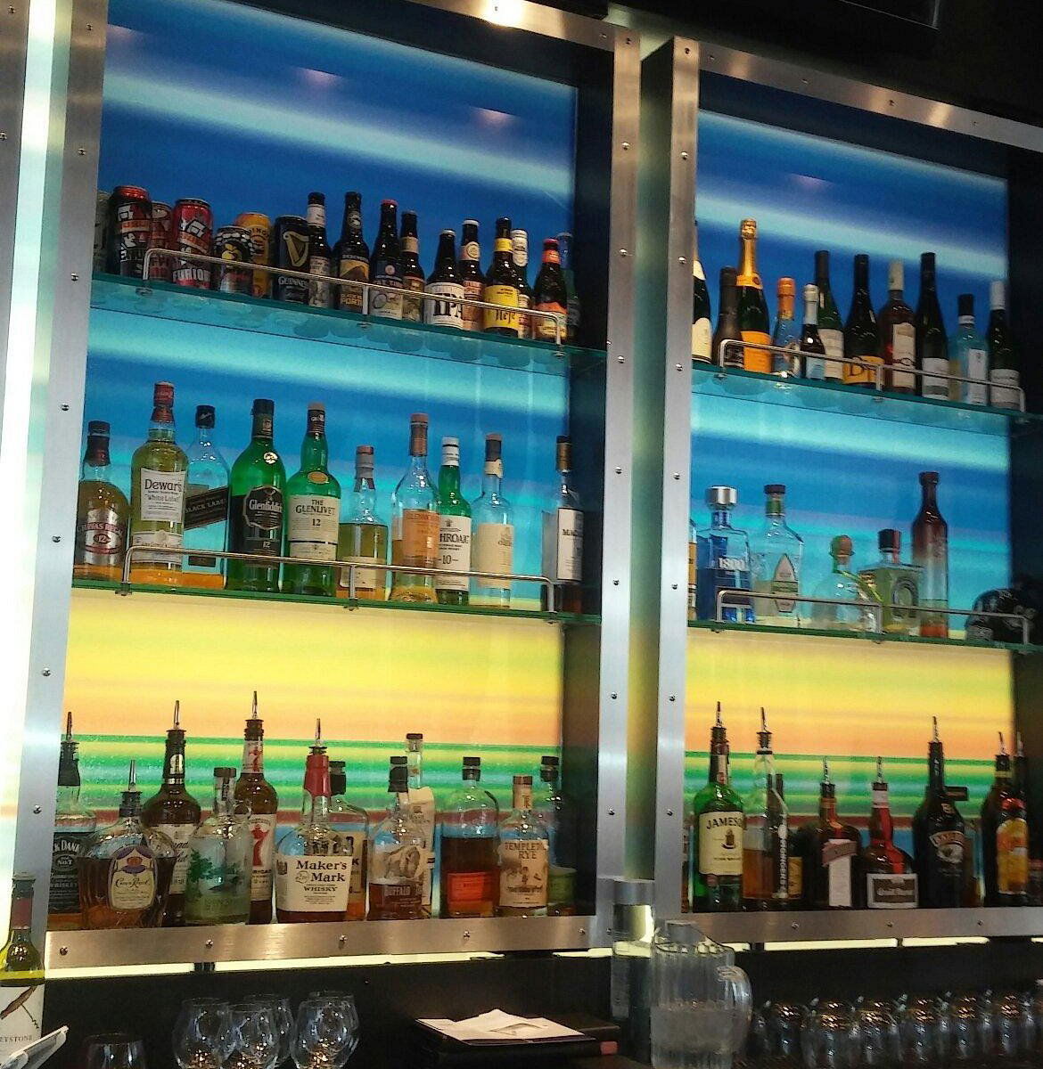 W XYZ Bar, Bar in Minneapolis