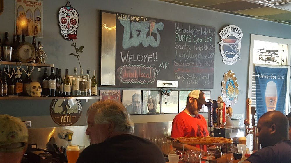 Lee's Grocery, Bar in Tampa