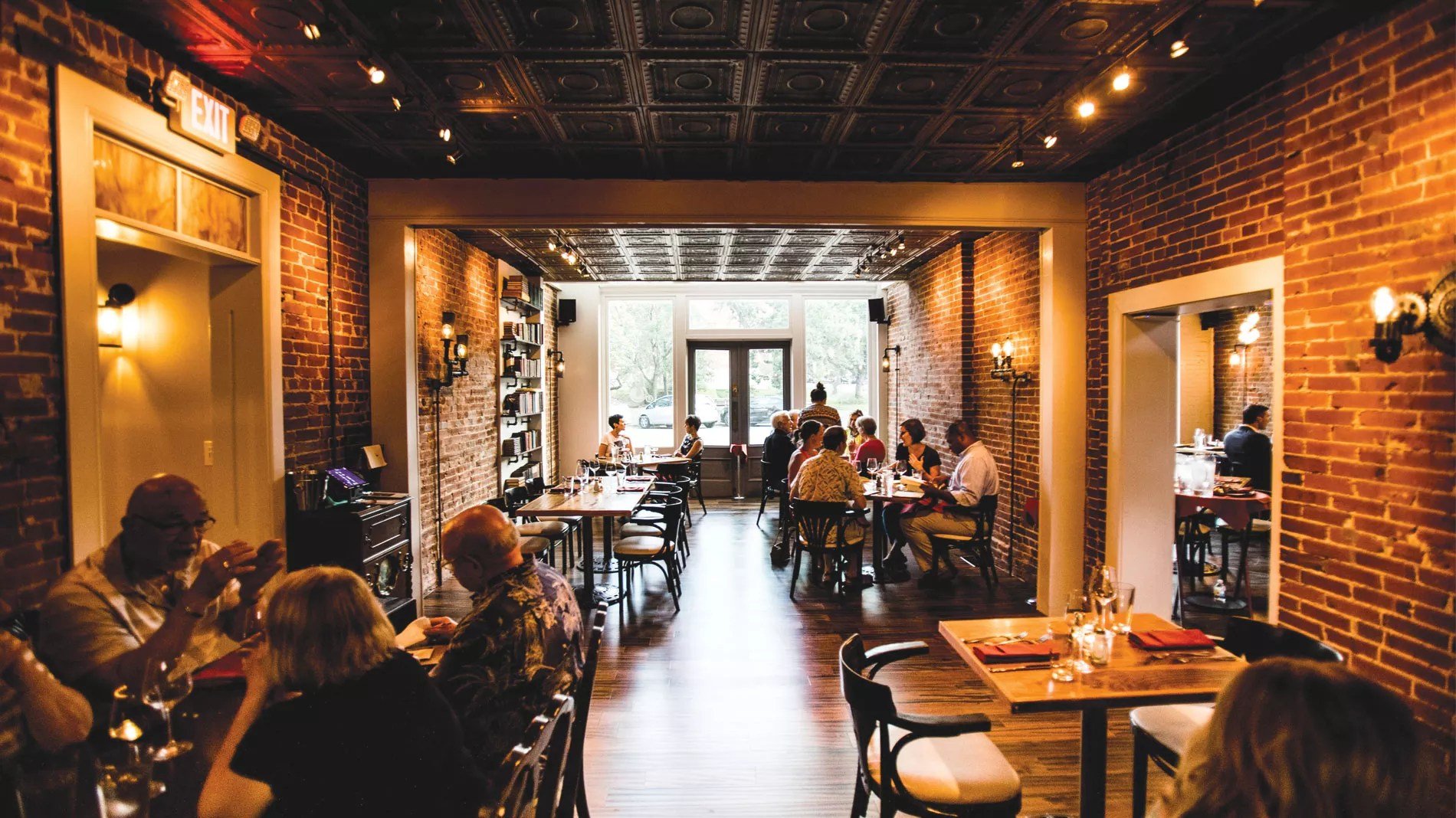 Polite Society Restaurant and Bar, Bar in St Louis