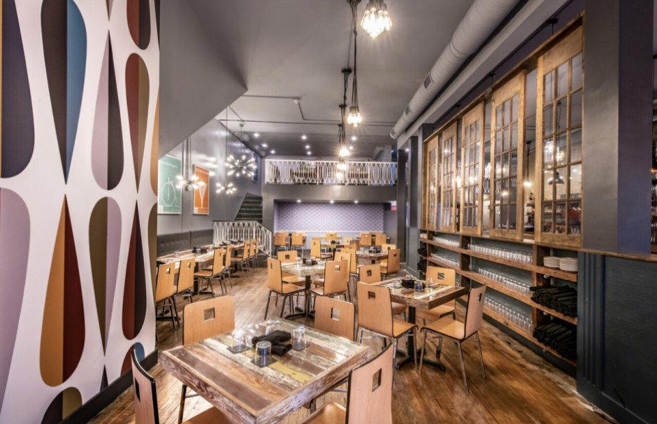 Common Restaurant bar in Savannah