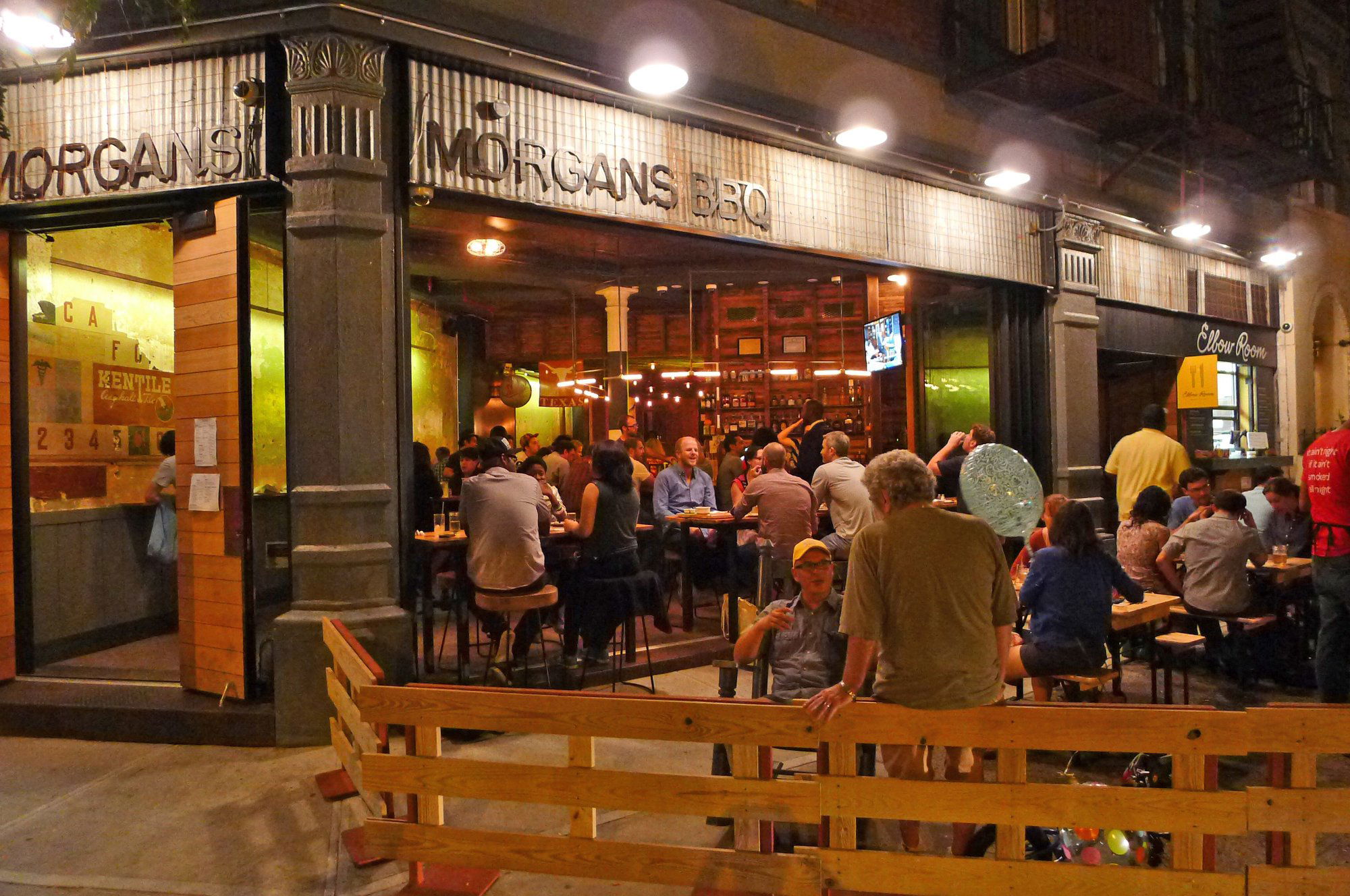 Morgan's Brooklyn Barbecue, Bar in New York City
