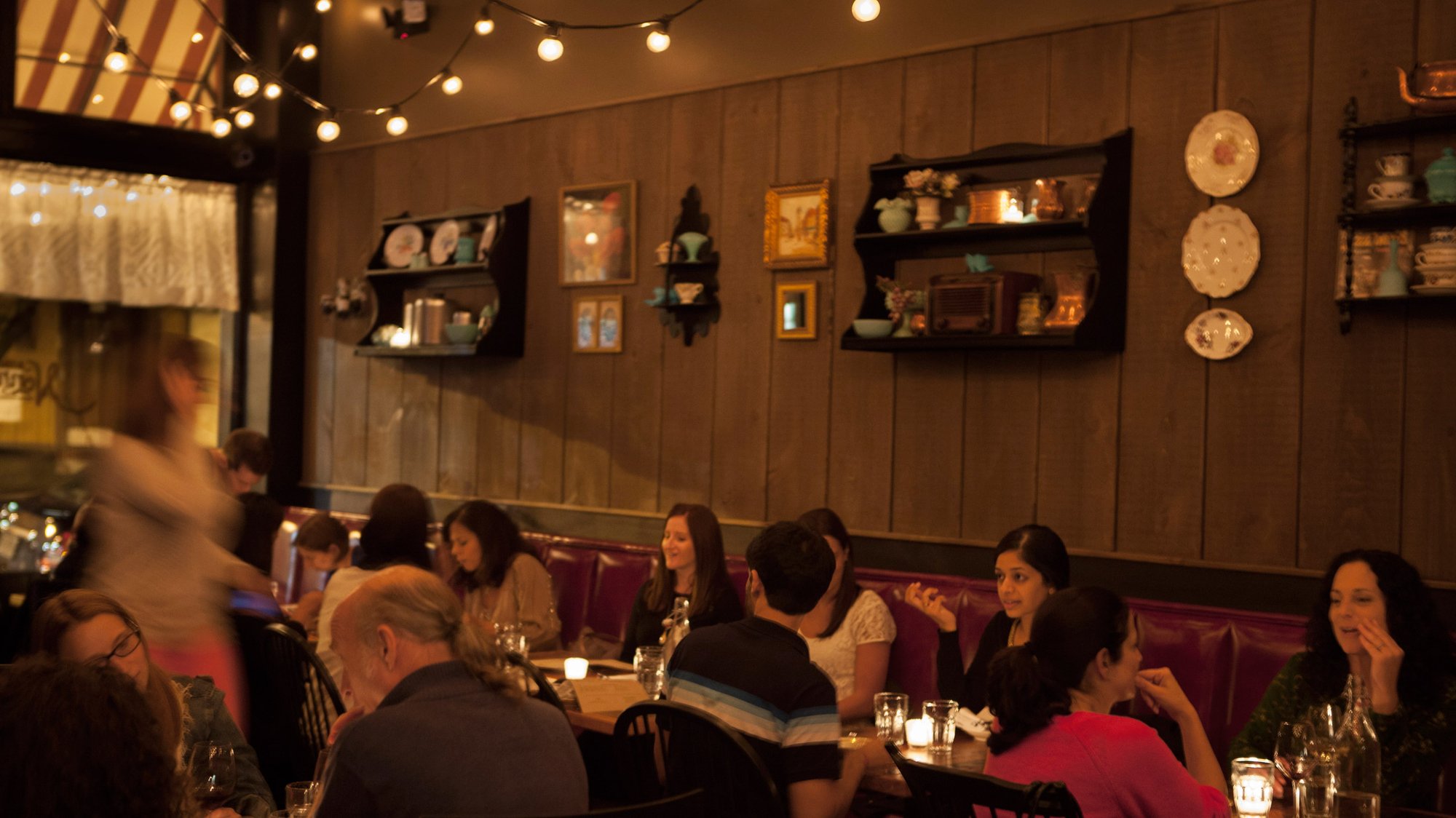 Little Nonna's bar in Philadelphia, United States